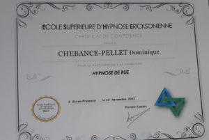 Photo Certificat-de-compétences-en-hypnose-de-rue